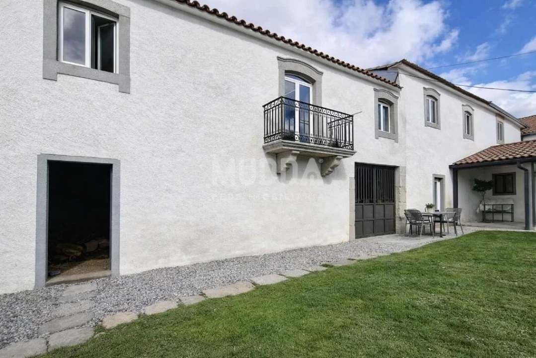 Moradia T2 para Venda em Pinelo Foto 8