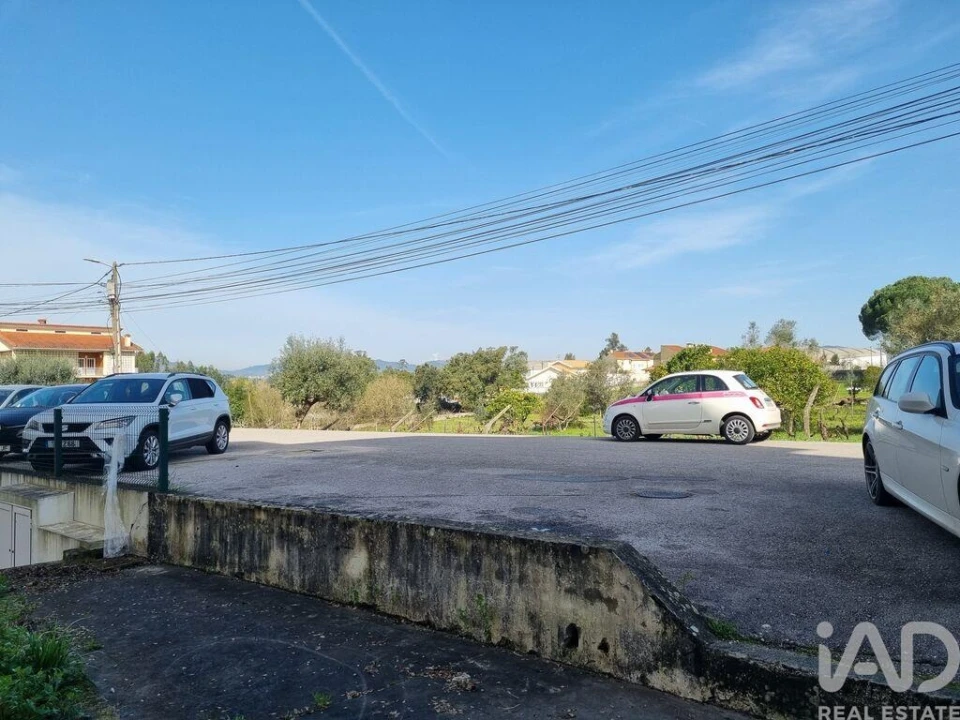 Loja para Arrendamento em Poiares (Santo Andre) Foto 8