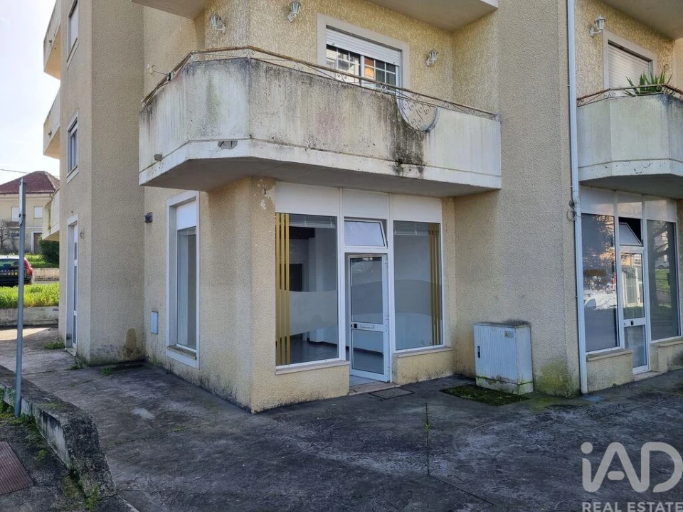 Loja para Arrendamento em Poiares (Santo Andre) Foto 5