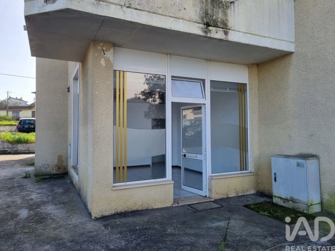 Loja para Arrendamento em Poiares (Santo Andre) Foto 3