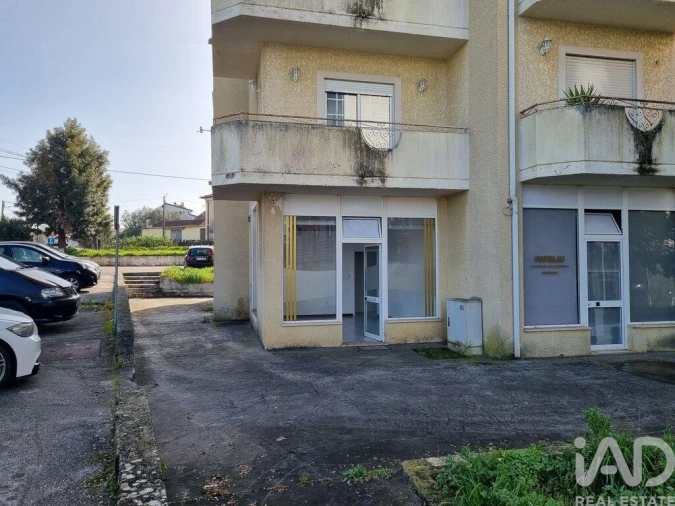 Loja para Arrendamento em Poiares (Santo Andre) Foto 7