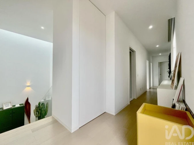 Moradia T4 para Venda em Lagos (São Sebastião e Santa Maria) Foto 11