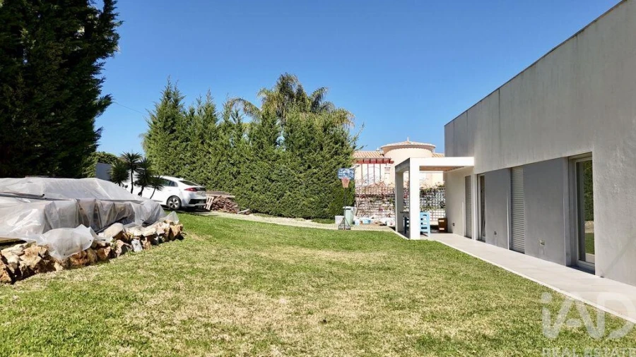 Moradia T4 para Venda em Lagos (São Sebastião e Santa Maria) Foto 22