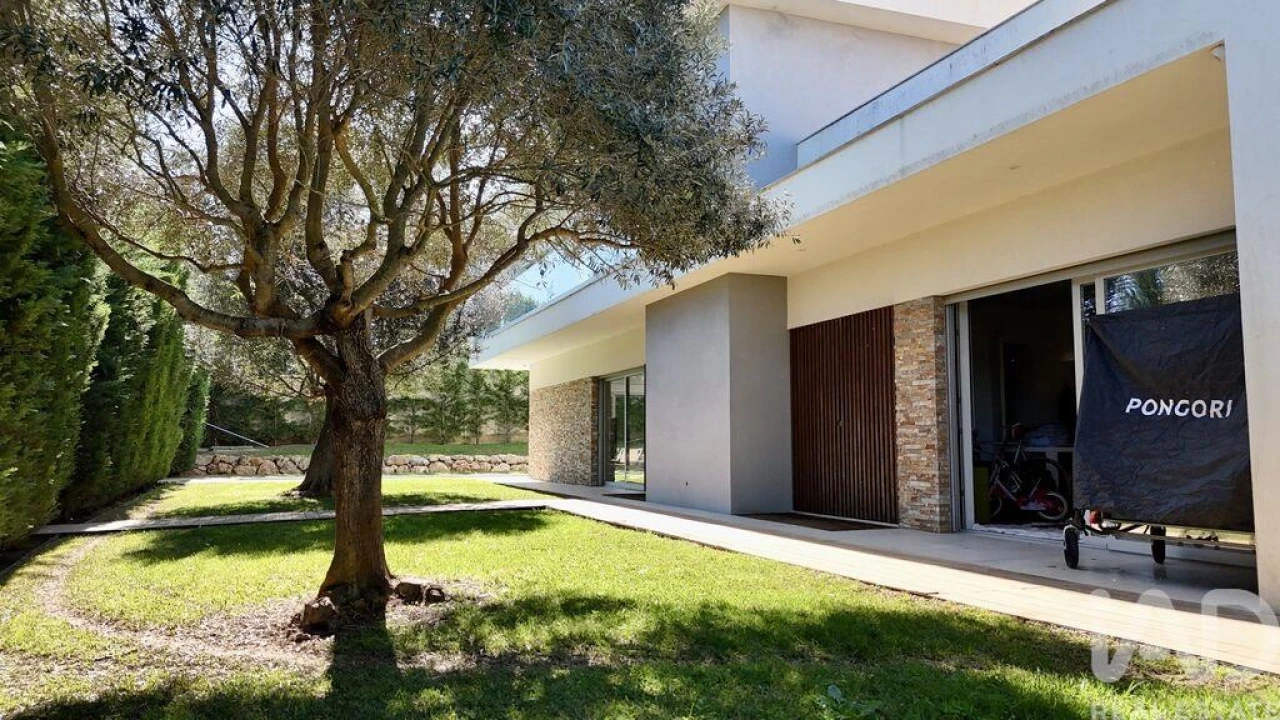 Moradia T4 para Venda em Lagos (São Sebastião e Santa Maria) Foto 4