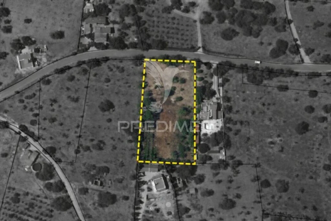 Terreno para Venda em Quelfes Foto 6