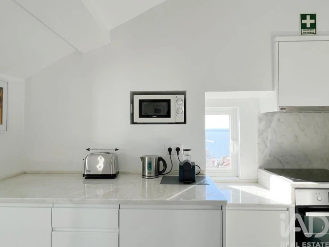 Apartamento T2 para Arrendamento em Santa Maria Maior Foto 6