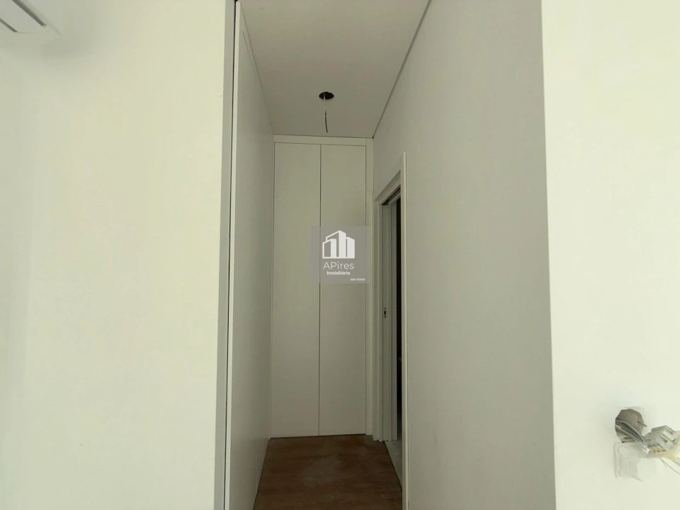 Moradia T4 para Venda em Fernao Ferro Foto 43