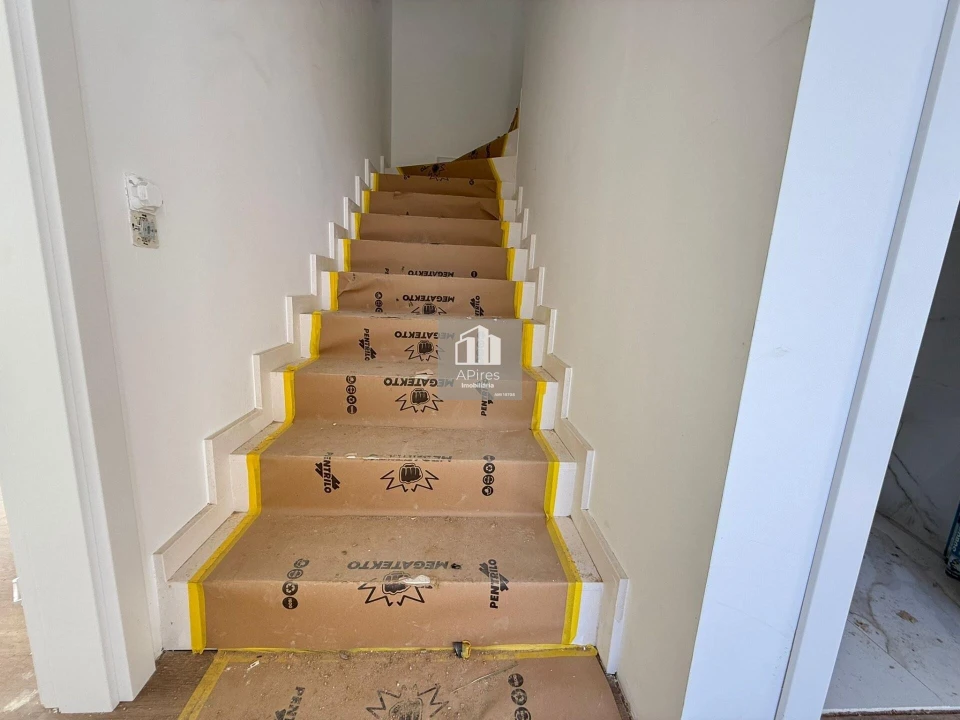 Moradia T4 para Venda em Fernao Ferro Foto 26