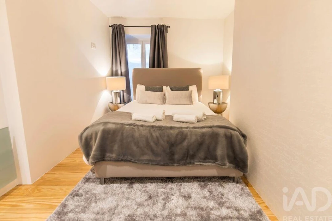 Apartamento T2 para Arrendamento em Santo António Foto 27