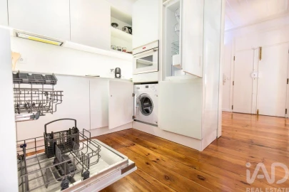 Apartamento T2 para Arrendamento em Santo António