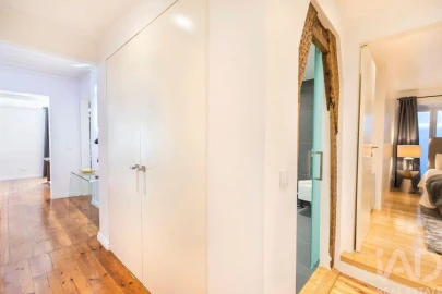 Apartamento T2 para Arrendamento em Santo António