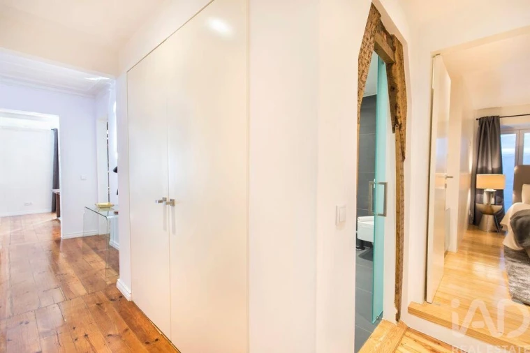 Apartamento T2 para Arrendamento em Santo António Foto 18