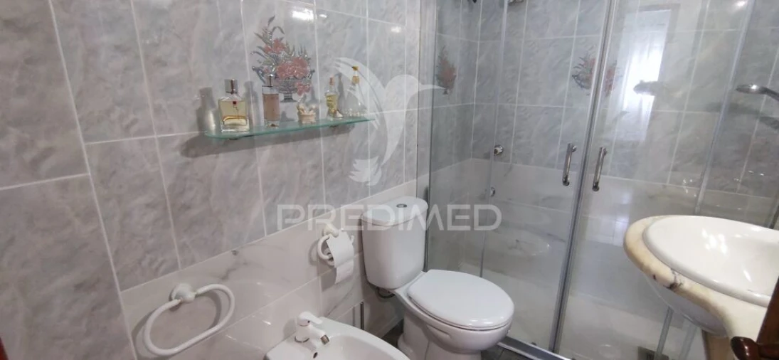 Apartamento T3 para Venda em Sines Foto 13