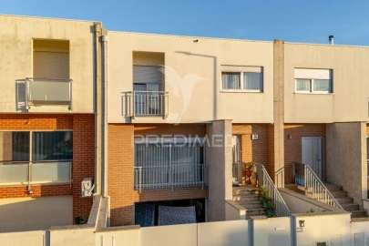 Moradia T3 para Venda em Soutelo
