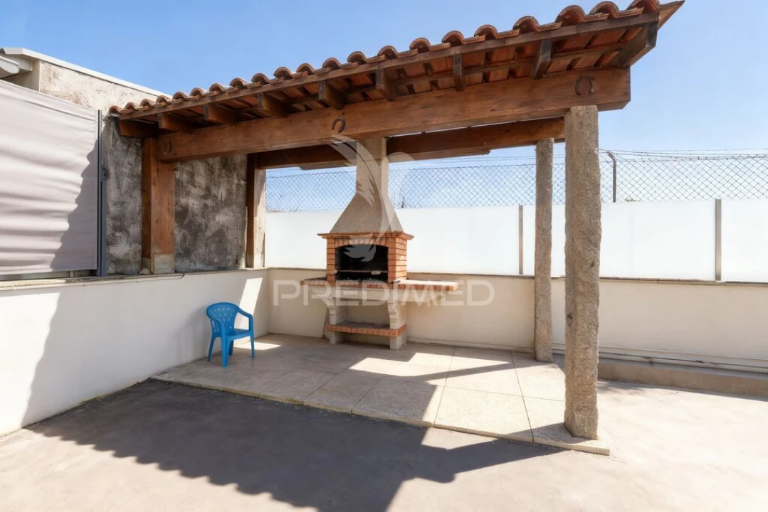 Moradia T3 para Venda em Soutelo Foto 8