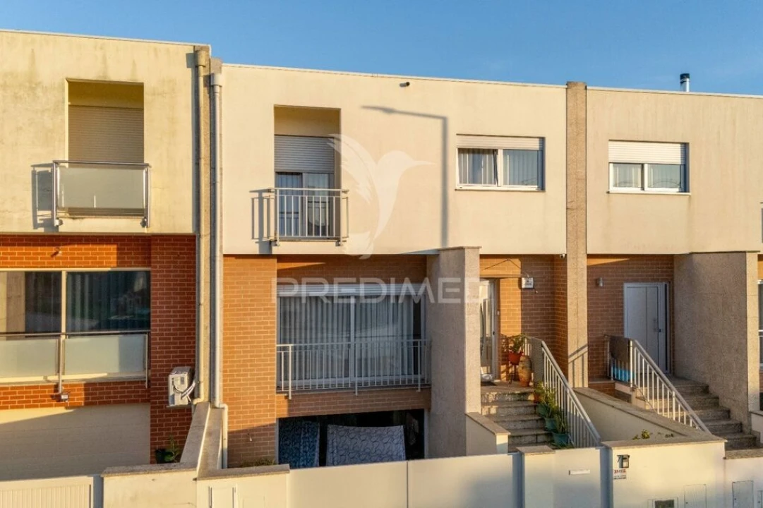 Moradia T3 para Venda em Soutelo Foto 1