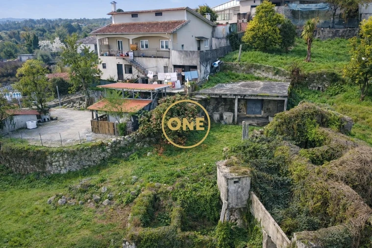 Moradia T3 para Venda em Dossãos Foto 2