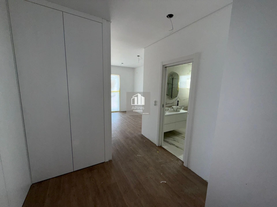 Moradia T4 para Venda em Fernao Ferro Foto 23