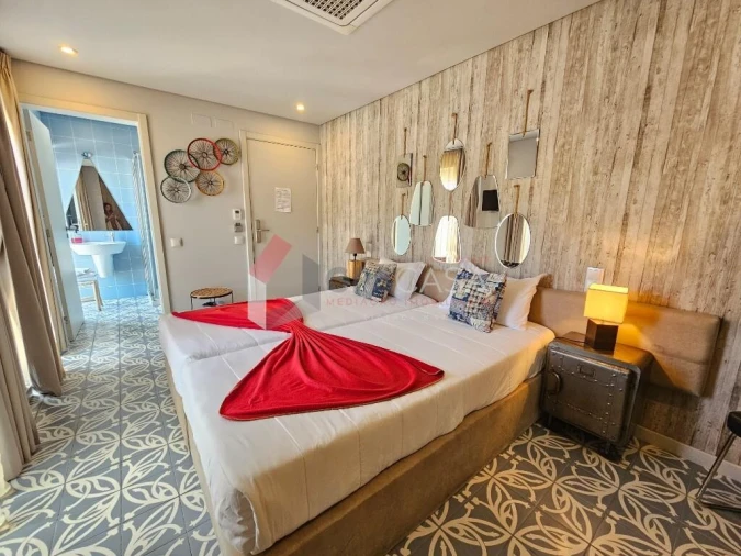 Prédio para Venda em Praia da Vitoria (Santa Cruz) Foto 40