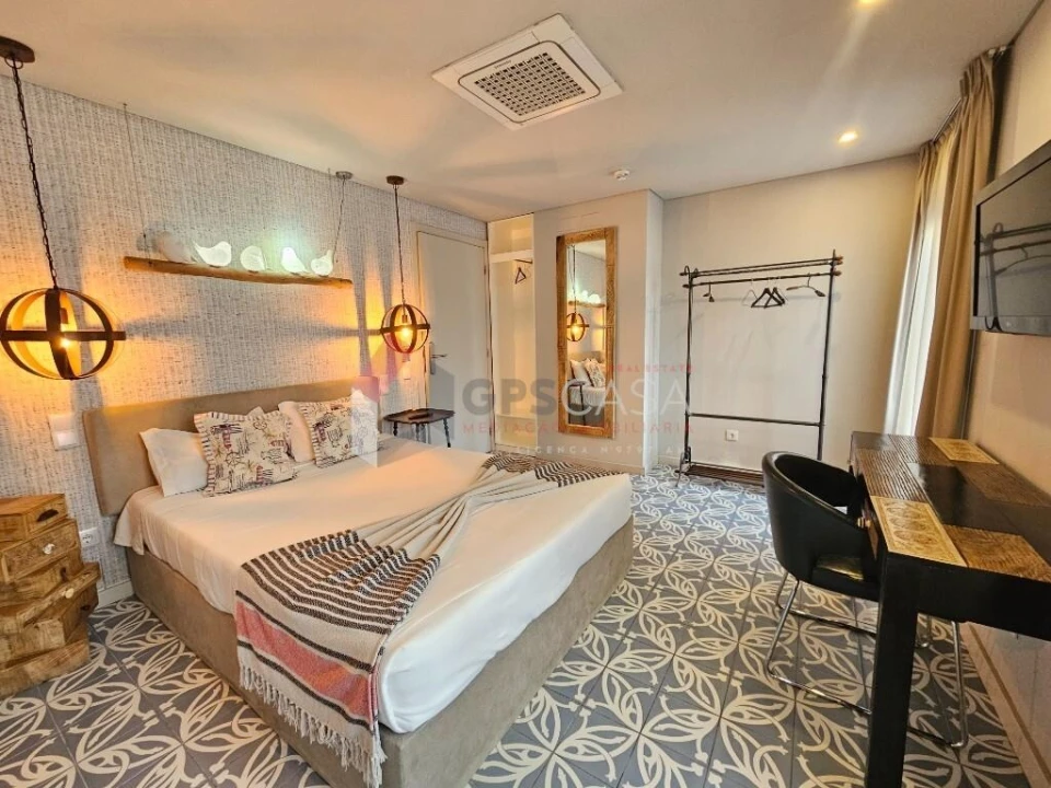 Prédio para Venda em Praia da Vitoria (Santa Cruz) Foto 9