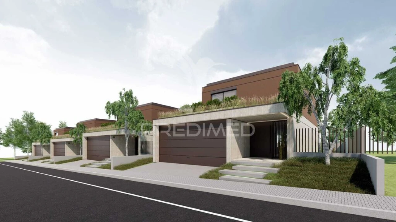 Moradia T4 para Venda em Lago Foto 10