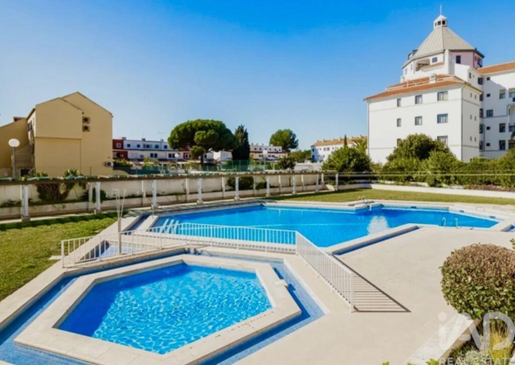 Apartamento T2 para Venda em Quarteira Foto 1