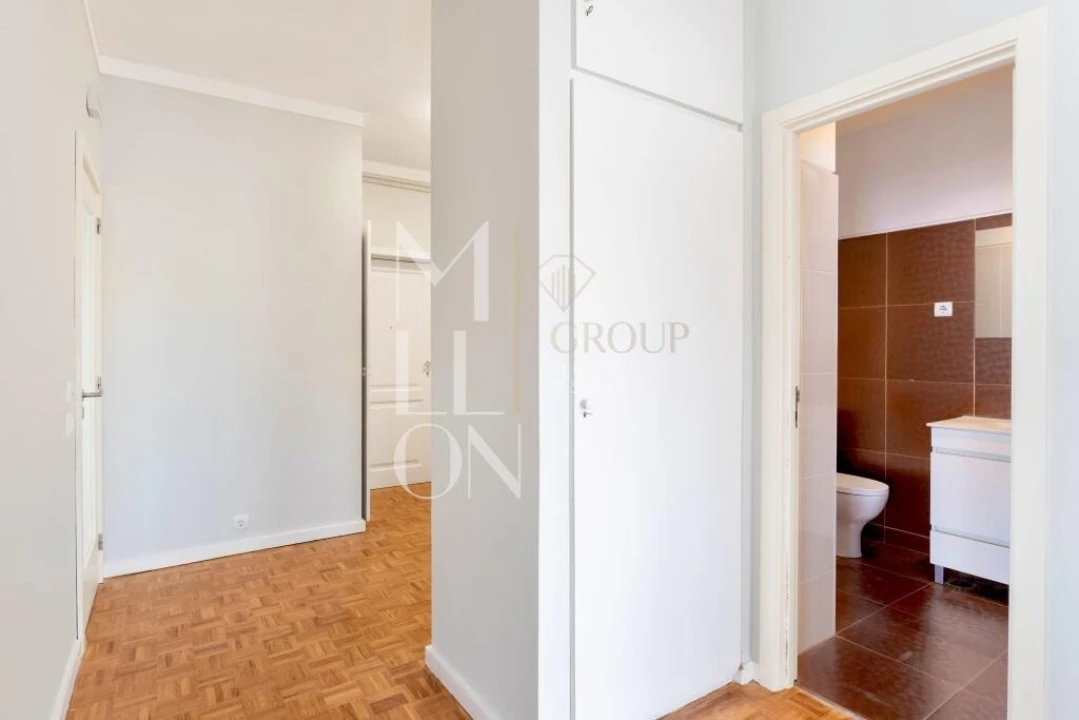 Apartamento T3 para Venda em Santa Marinha e São Pedro da Afurada Foto 3