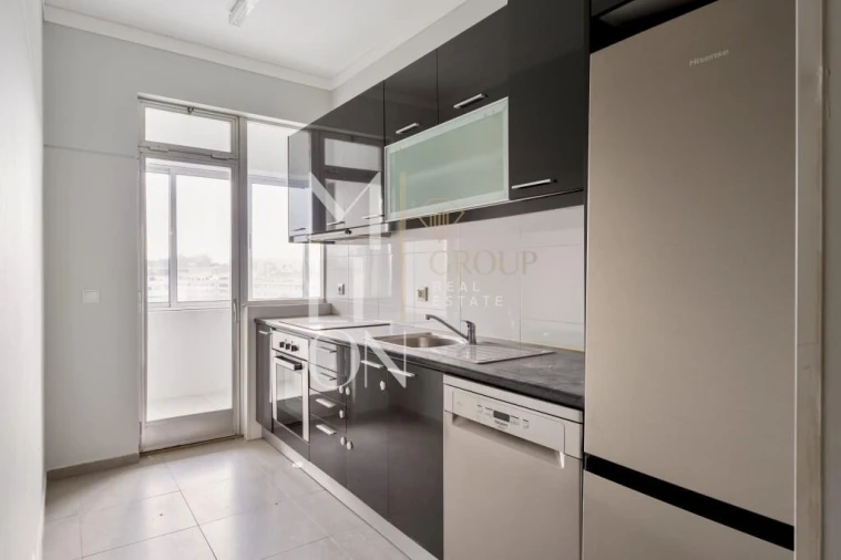 Apartamento T3 para Venda em Santa Marinha e São Pedro da Afurada Foto 4