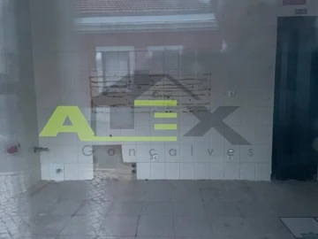 Loja para Arrendamento em Belém