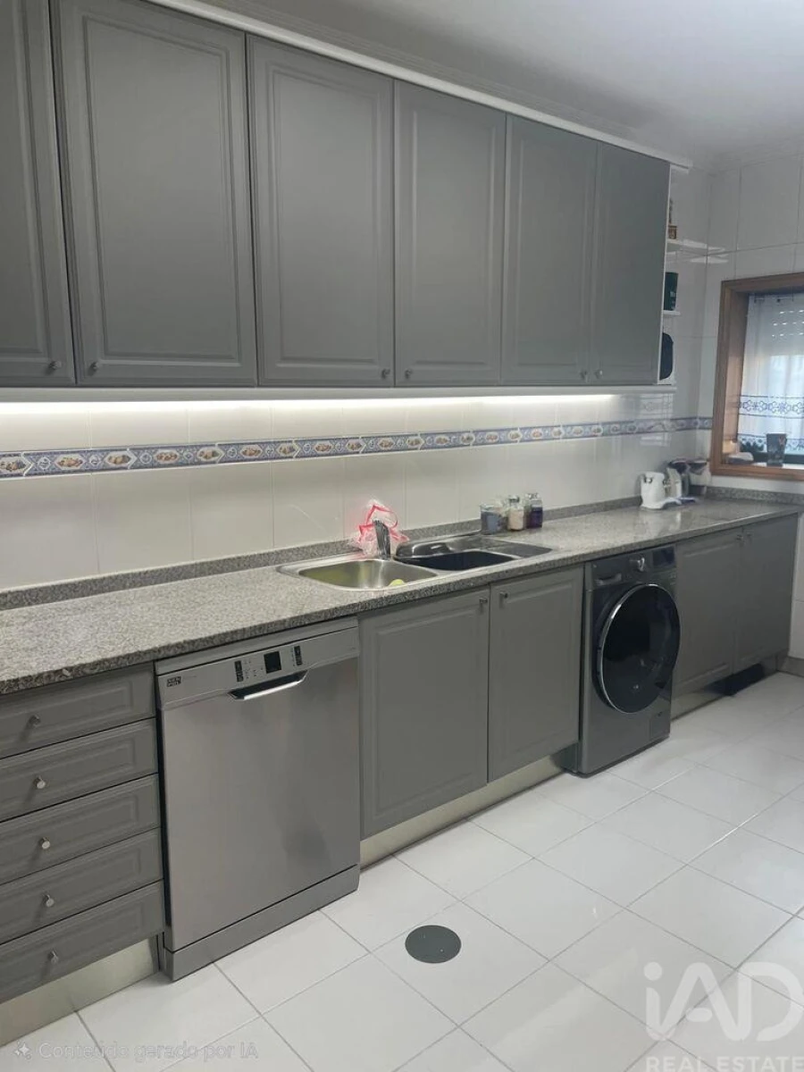 Apartamento T2 para Venda em Madalena Foto 5