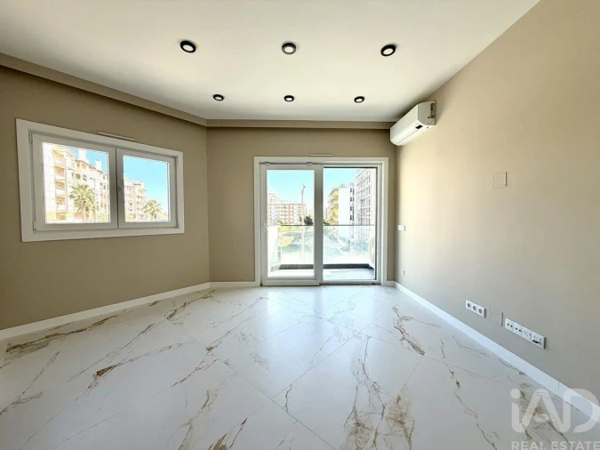 Apartamento T2 para Venda em Armação de Pera Foto 2