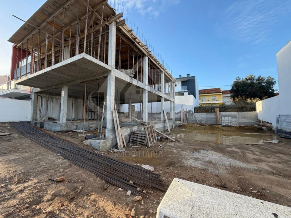 Moradia T4 para Venda em Santa Iria de Azoia, São João da Talha e Bobadela Foto 9