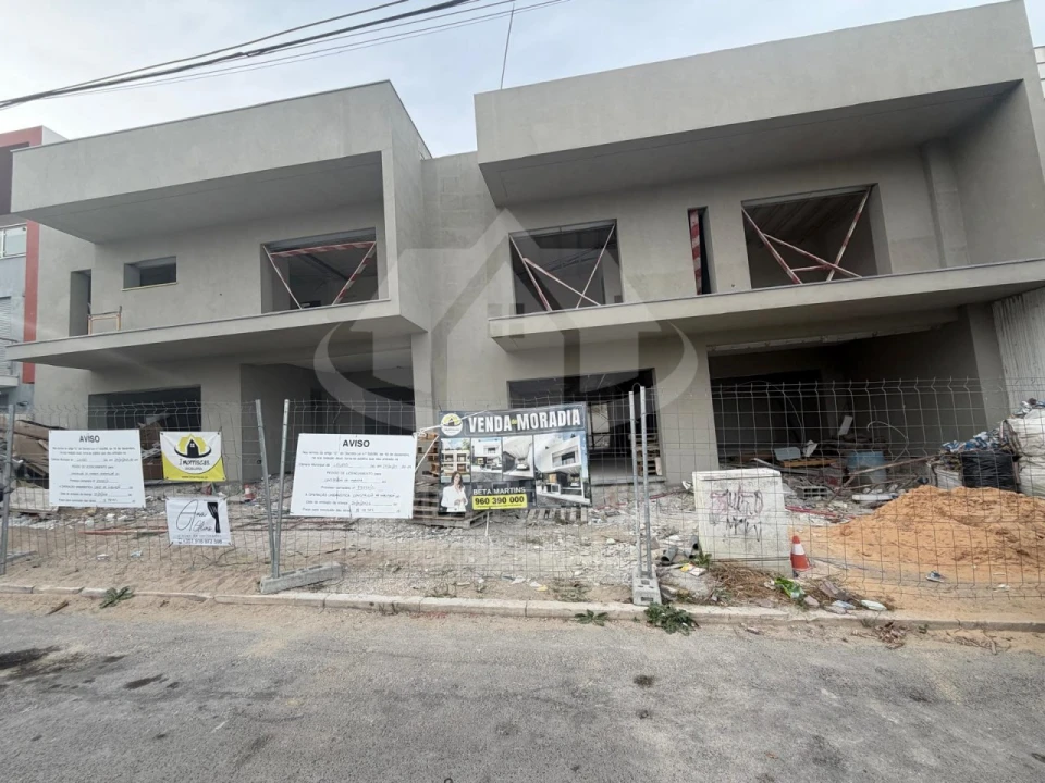 Moradia T4 para Venda em Santa Iria de Azoia, São João da Talha e Bobadela Foto 8