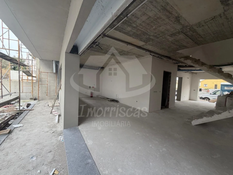 Moradia T4 para Venda em Santa Iria de Azoia, São João da Talha e Bobadela Foto 25