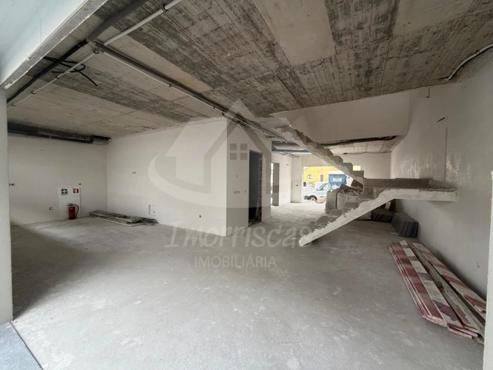 Moradia T4 para Venda em Santa Iria de Azoia, São João da Talha e Bobadela Foto 27