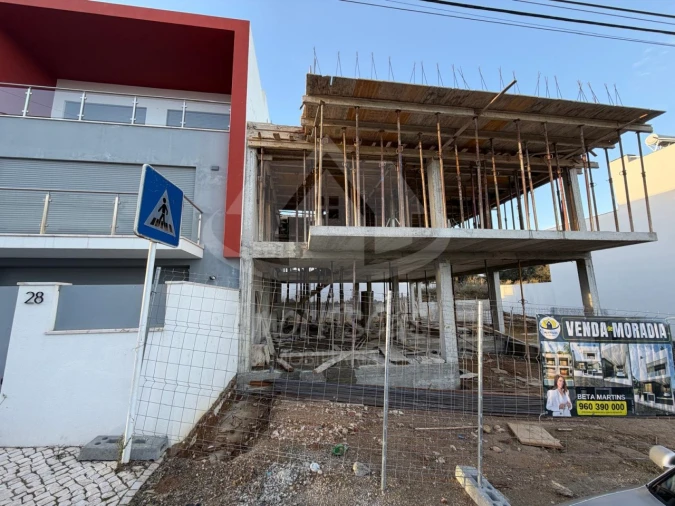 Moradia T4 para Venda em Santa Iria de Azoia, São João da Talha e Bobadela Foto 8