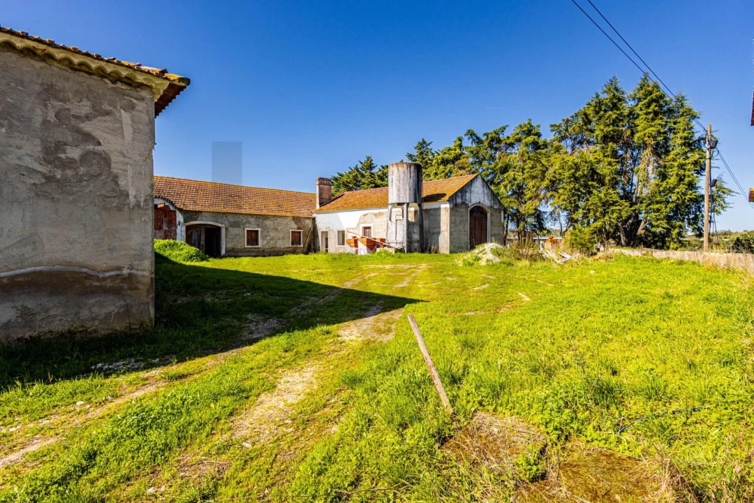 Moradia T5 para Venda em Moçarria Foto 35