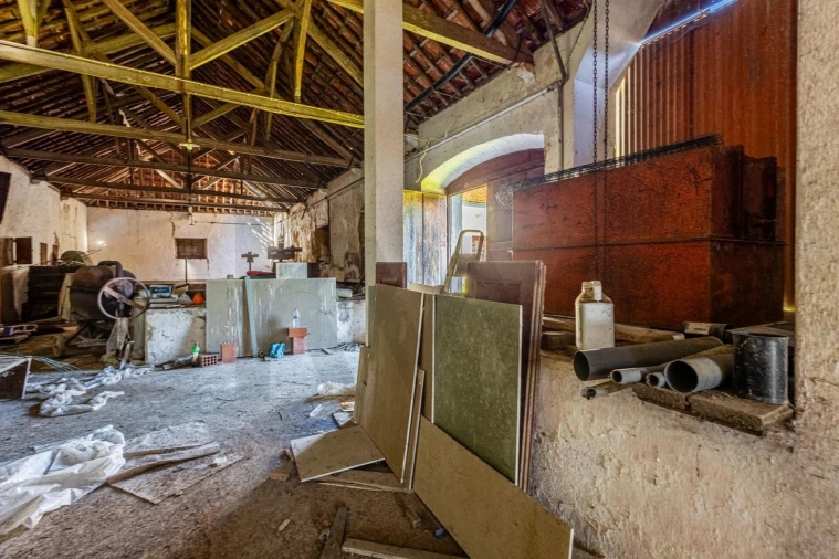 Moradia T5 para Venda em Moçarria Foto 17