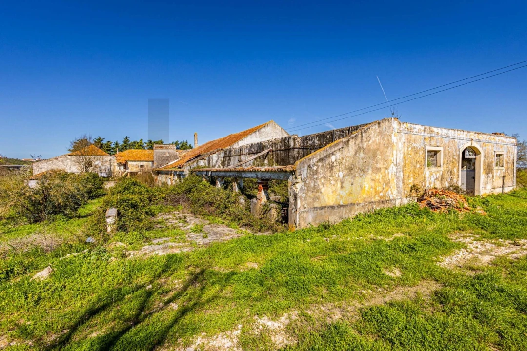 Moradia T5 para Venda em Moçarria Foto 70