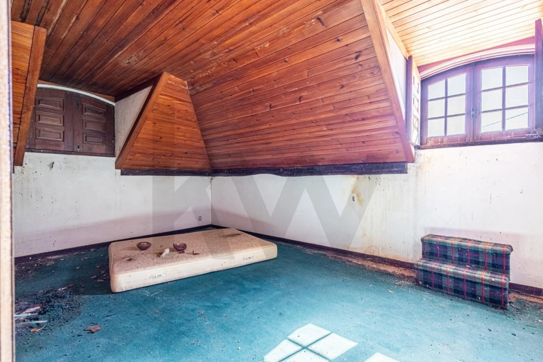 Moradia T5 para Venda em Moçarria Foto 48