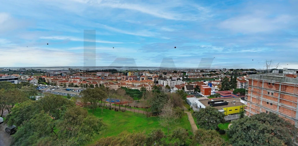 Apartamento T2 para Venda em Alverca do Ribatejo e Sobralinho Foto 2