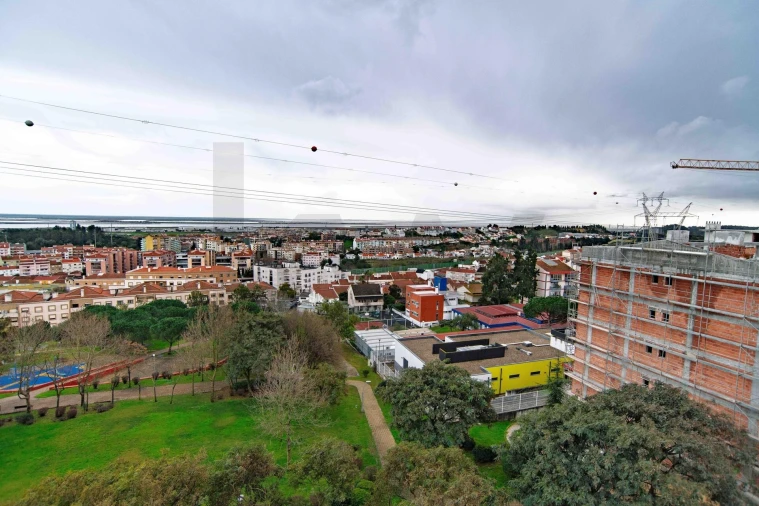 Apartamento T2 para Venda em Alverca do Ribatejo e Sobralinho Foto 13