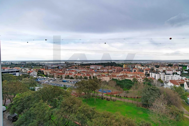 Apartamento T2 para Venda em Alverca do Ribatejo e Sobralinho Foto 11