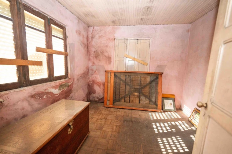 Moradia T3 para Venda em Casal Comba Foto 15