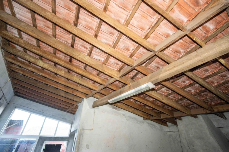 Moradia T3 para Venda em Casal Comba Foto 31