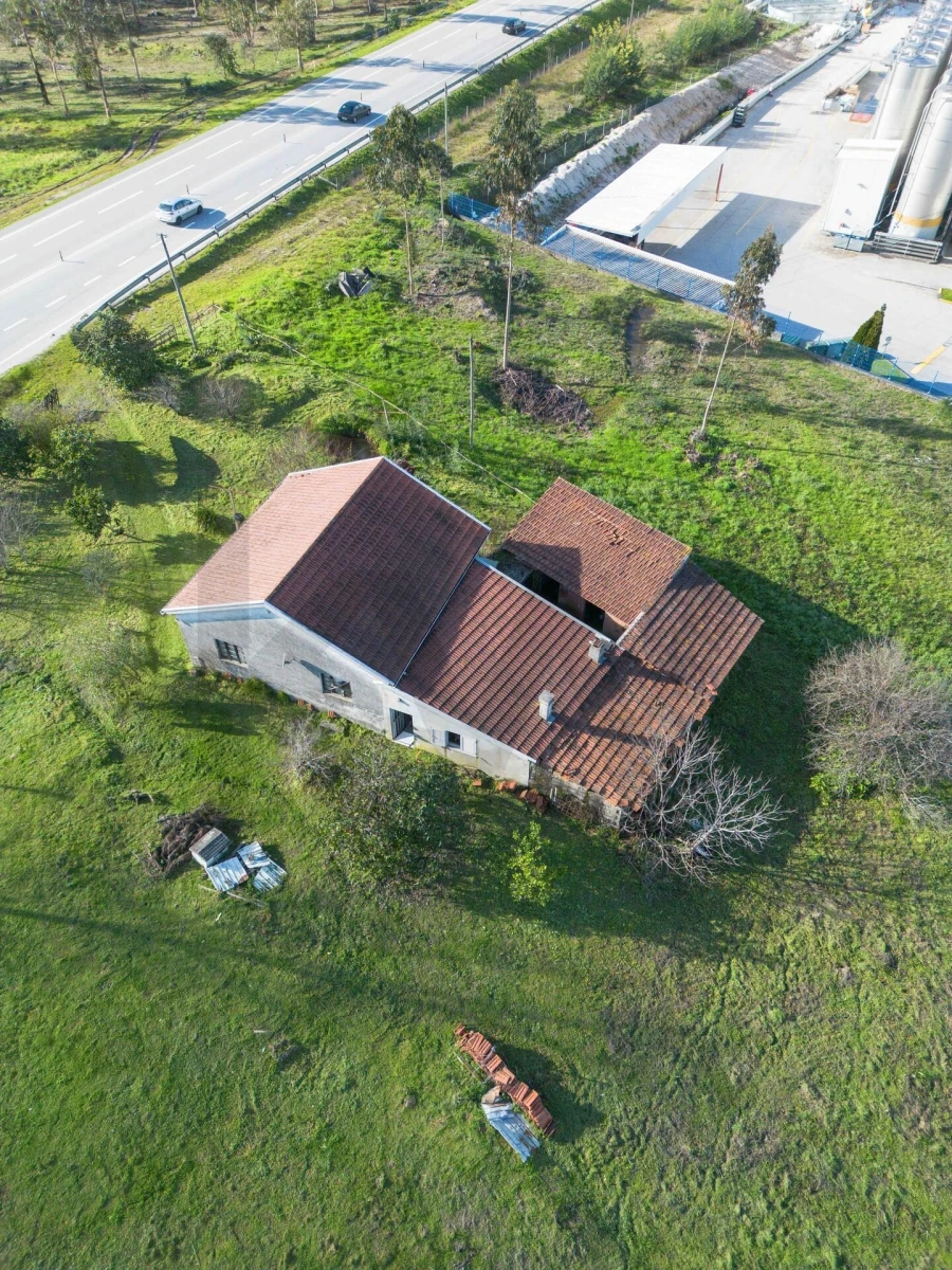 Moradia T3 para Venda em Casal Comba Foto 8