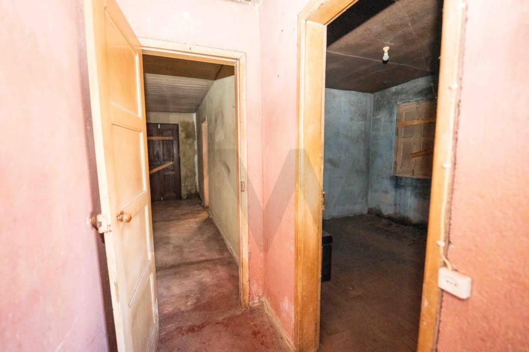 Moradia T3 para Venda em Casal Comba Foto 12