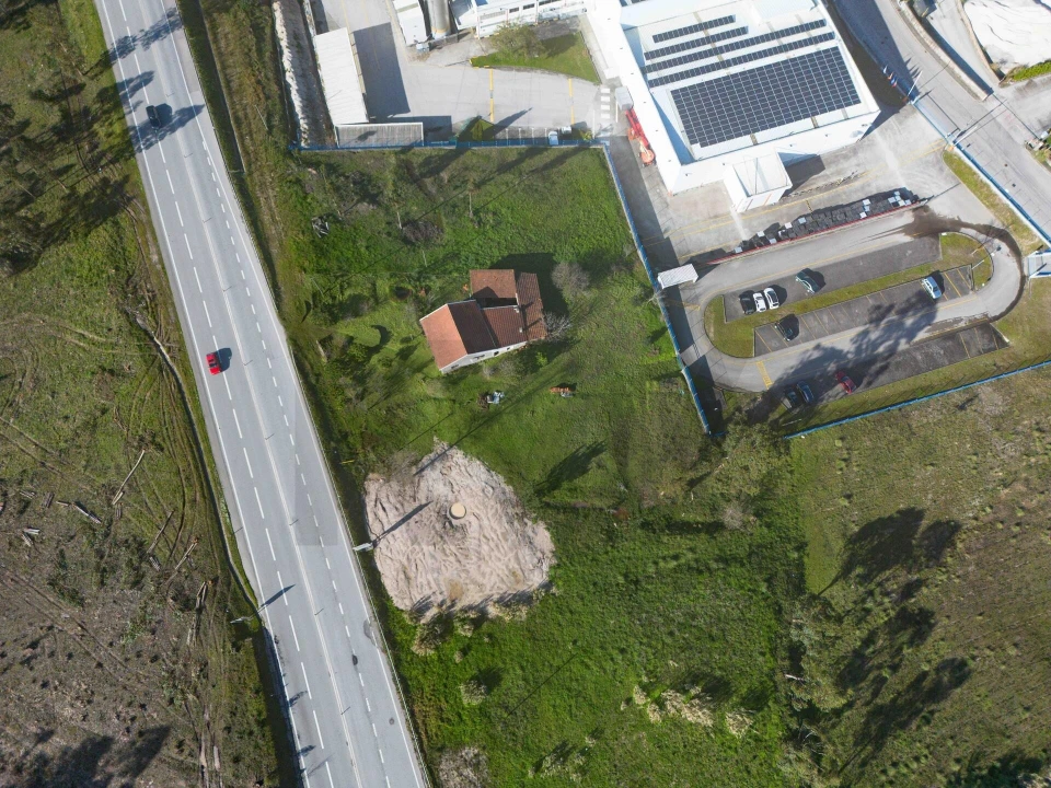 Moradia T3 para Venda em Casal Comba Foto 3