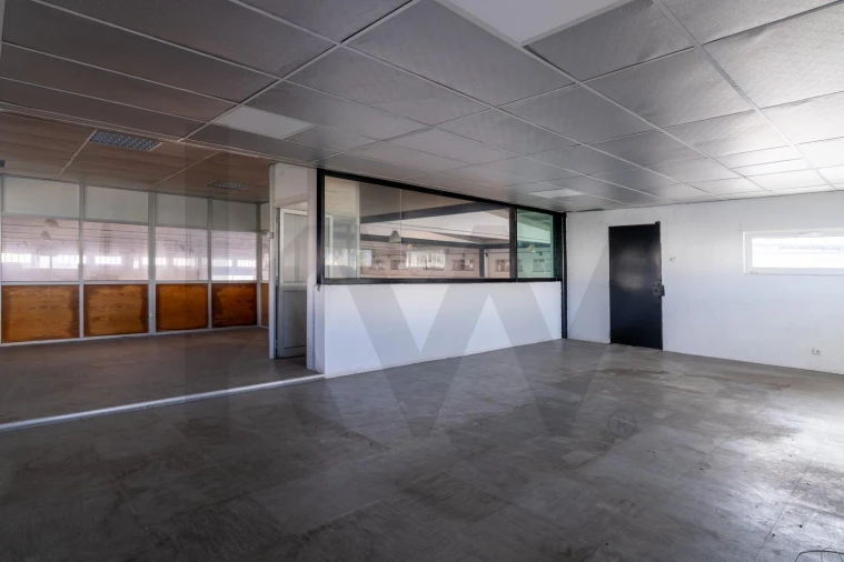 Armazém para Venda em Agualva e Mira-Sintra Foto 15