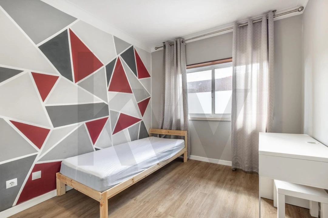 Apartamento T3 para Arrendamento em Nossa Senhora do Pópulo, Coto e São Gregório Foto 13